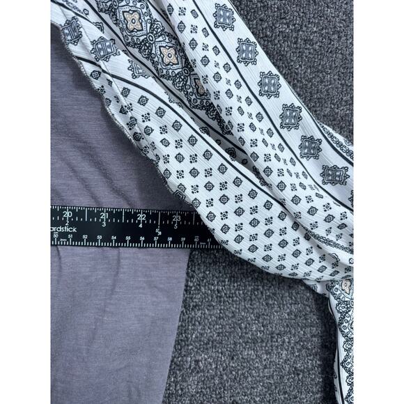 Umgee Charcoal Surplice Printed Tie Waist Shirt Blouse Womens Size 1XL *READ - Picture 9 of 9